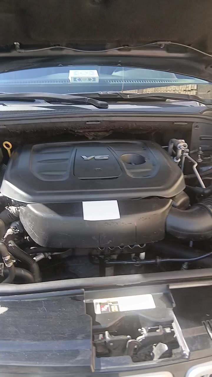 سلام عليكم جيب مديل ٢٠١٨ الاتصال ***********و سعر ١٧٠$ العلاوان بغداد الامين  بيها مجال بسيط
