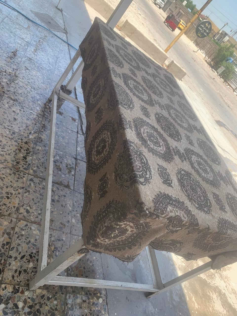 سلام عليكم ميزين مال تفصال نضاف مكاني البلديات 
***********
سعر الميز ٤٠ الف
