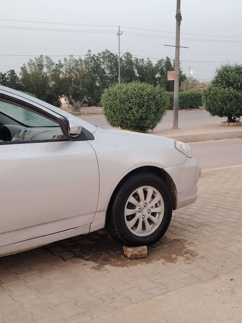 سلام عليكم للبيع BYD G3 2013 محور مكينه وكير كورلا 1800 رقم بابل فتحه سقف السعر 50 وبيه مجال مكان السياره حله ابو غرق للاستفسار الاتصال على الرقم *********** بي واتساب
