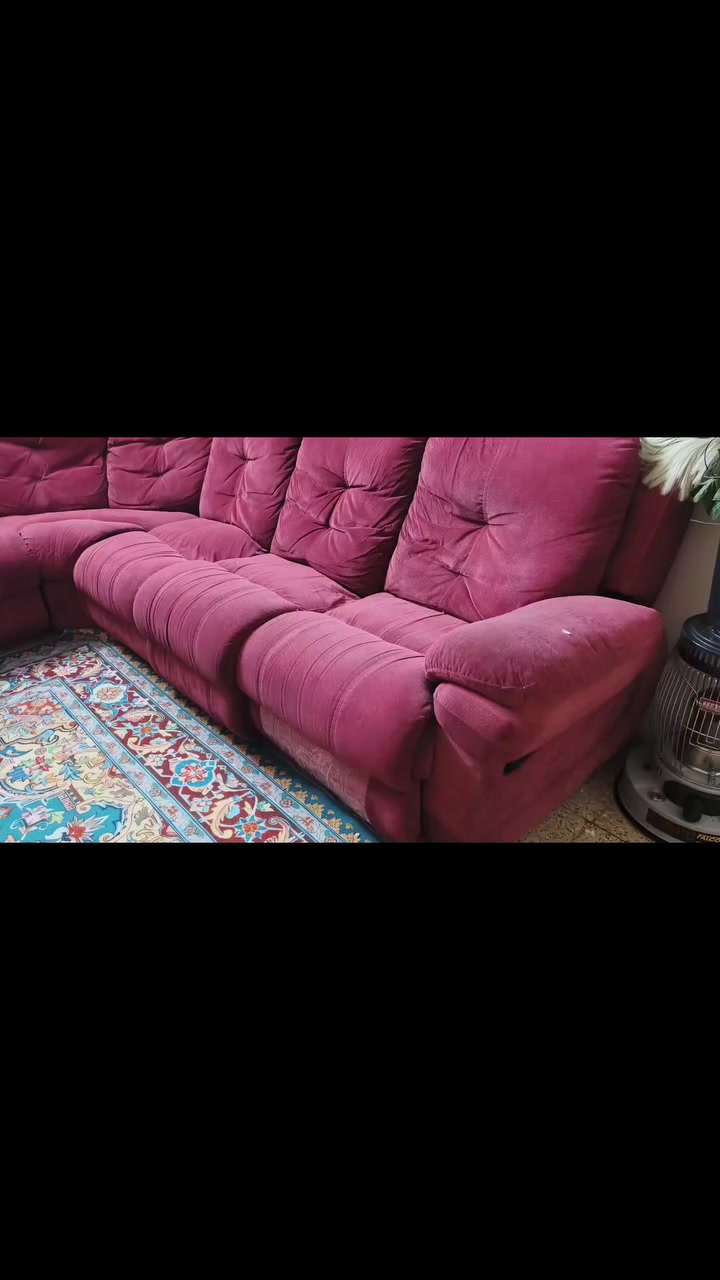 تخم ايطالي سبع مقاعد مقعدين بالرفعه كلش حلو ومرتب امانه الله كيف جاي اشيل اريد ابيعهيتخم 300 بي مجال***********
