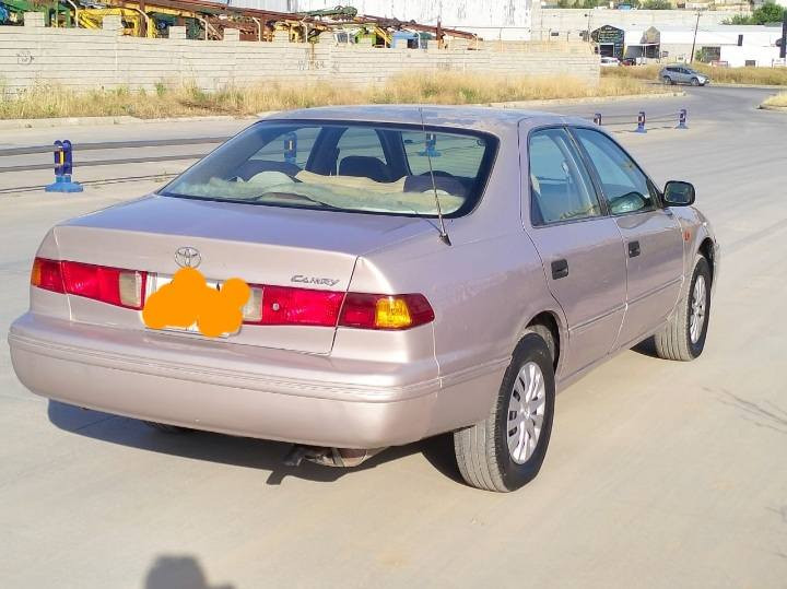 كامري ٢٠٠١ 
رقم سليمانية دولي 
سنوية مجددة تنتهي ب ٢٠٣٠ 
السعر ٨٥ ورقة 
***********
***********
