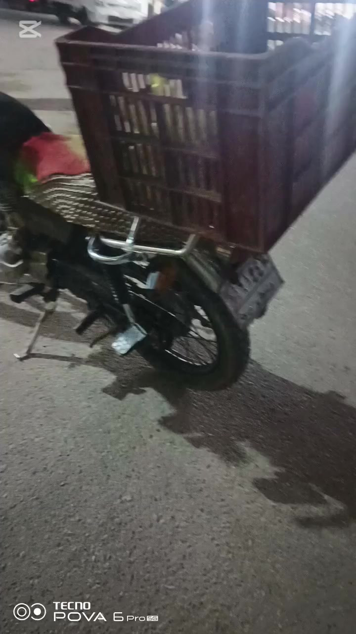 السلام عليكم محافظة واسط ناحية شيخ سعد متاح دراجه ايراني تصميم امزت خمسه كير رقم ابيض كهربائياتها شغاله كامله للتواصل الاتصال على الرقم ( ***********)
