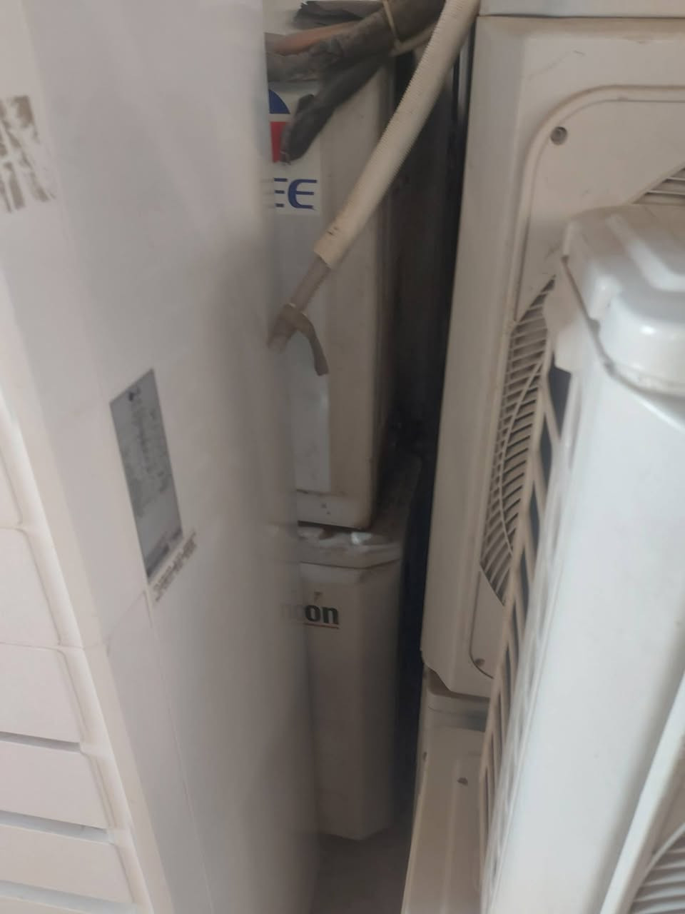 السلام عليكم
بسبب الوعد الكاذبه
سبالت ومكيفات للبيع 
مكيفات العدد٤+سبالت العدد٧+قطع داخليات العدد٦+داخليات ٣طن العدد٢اخوان للمعلومات فقط داخليه وخارجيه بدون بواري فقط داخليات وخارجيات وللعلم كولهن شغالات 
***********
