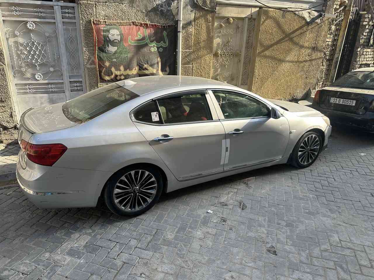 السلام عليكم كيه كاتنزا خليجي
6 سلندر  محرك 3500 بغداد بسمي  ماشيه 172  بيها جاملغين اماميه واحد بي تكحيل  واحد بيها بارد قليل  
السعر 100$ 
***********
***********
