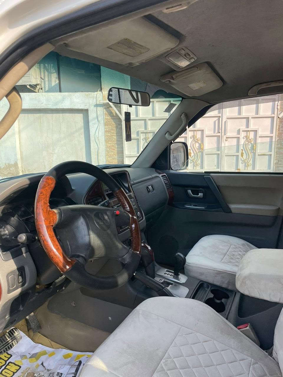 جيرو 2006.    مصبوغه عام.
كير مكينه    تبريد داخل. نضيف كله 
120 سعره.     مقدمه والباقي قصد.  او مده

+964 770 219 9843


**إذا كنت صاحب هذا الإعلان وتريد حذفه لأي سبب، رجاءا أرسل رسالة إلى الدعم الفني**