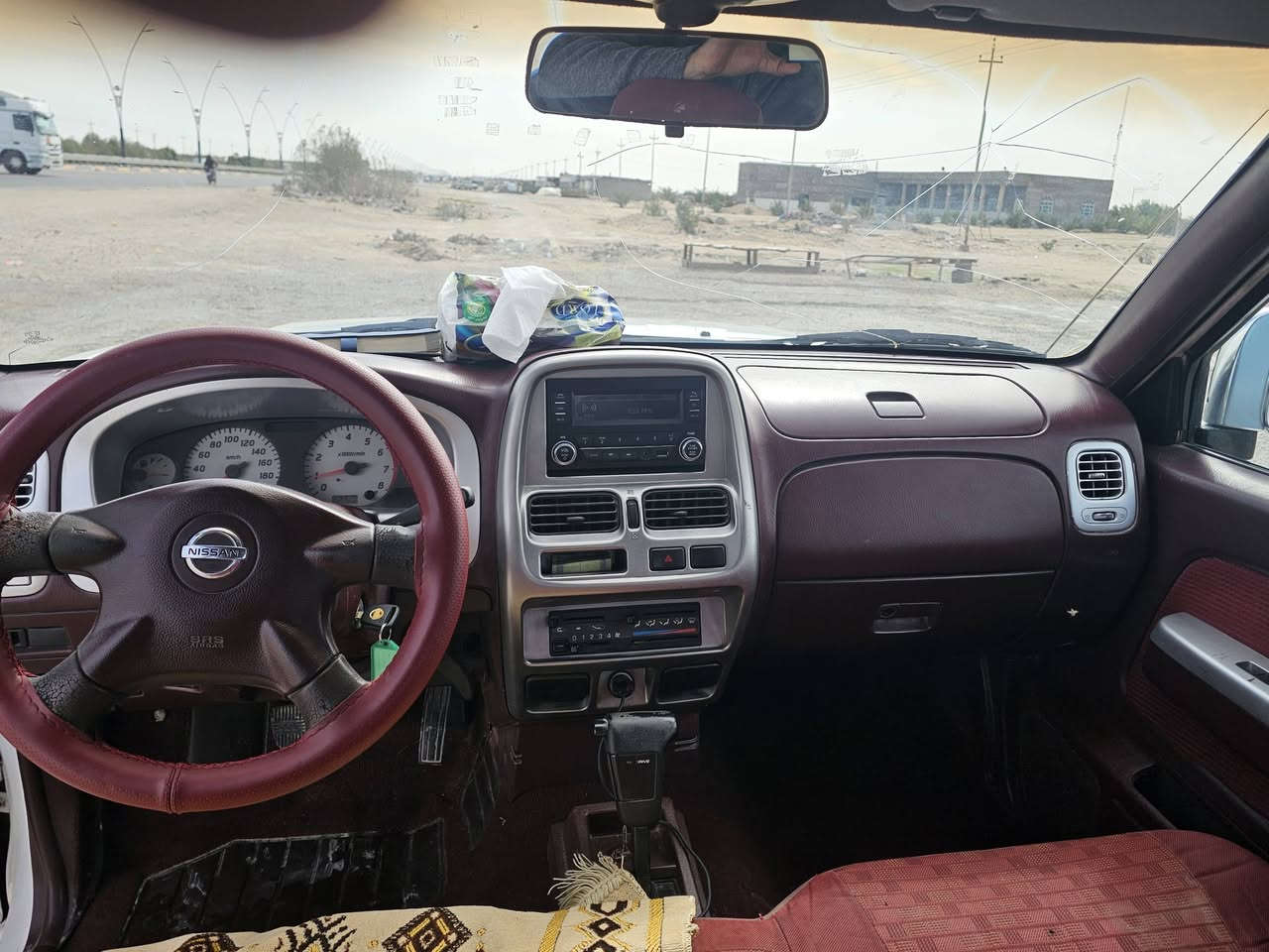 السلام عليكم 
بيكب نيسان شبوط
2008
كير اوتوماتيك 
دواخل نظيفه
مكينه جديده
 حداديه جديده
تخم تاير جديد
كير مكفول 

كهربائيات كلها شغاله
تبريد شغال 

ماعدا البدي بي ملاحظات غير مكفول
مكصوصه شاصي
سعرها 60
***********
البصرة الزبير
