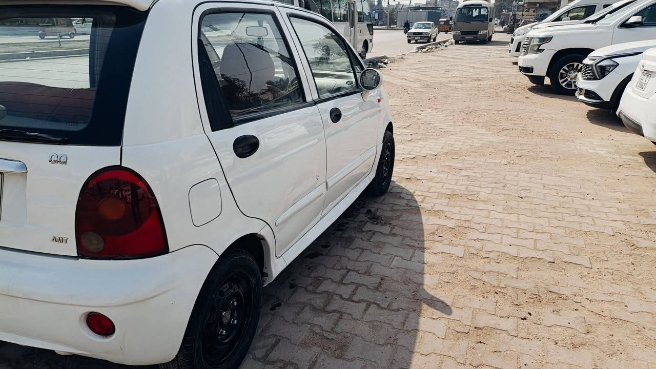 سلام عليكم شيري كيو كيو موديل.12.سيارة خير من الله كير محرك تبريد.🥶.خير من الله سيارة بلادية.يوجد بيها  ماشية. 87حقيقي.سيارة بلادية بأسمنة.سنوية.29.السعر.(37).وبيها مجال بصيط جدا.مكاني بغداد. مدينه الصدر  منطقه الكيارة رقمي بي واتساب.‪***********
