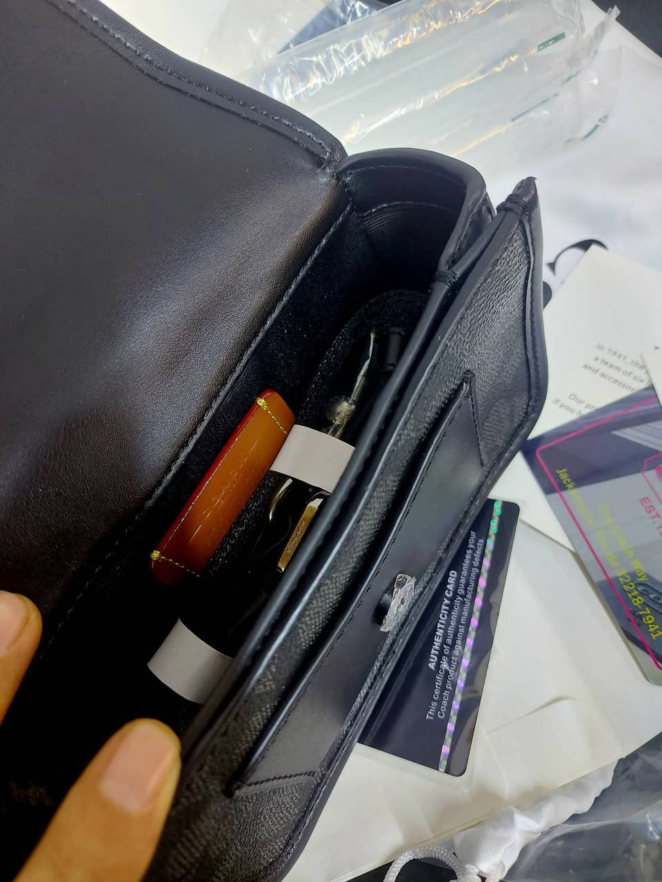 جنطة كوج coach الحجز خاص توصيل ٣ النجف باقي المحافظات ٥


**إذا كنت صاحب هذا الإعلان وتريد حذفه لأي سبب، رجاءا أرسل رسالة إلى الدعم الفني**