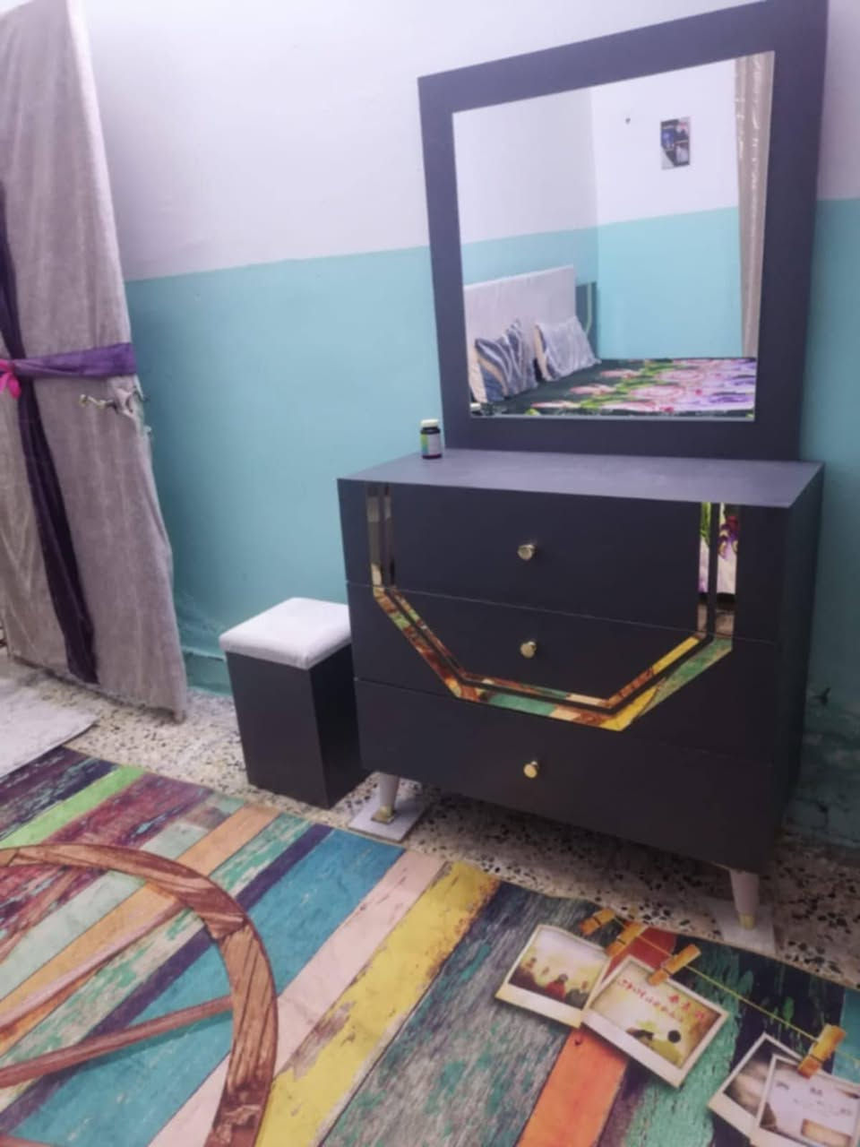 غرفه تركي للبيع العنوان حله السعر خاص ***********
