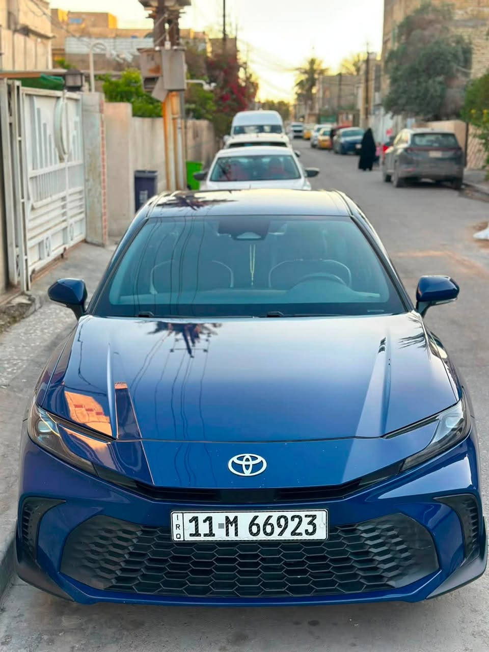 للبيع | Toyota Camry SE HEV Hybrid 2025 🔥
* وارد أمريكي
* فئة SE
* محرك 2.5 لتر هايبرد (اقتصادية عالية بالوقود)
* جير أوتوماتيك CVT
* شاشة وكالة (الصغيرة)
* كاميرا خلفية
* تشغيل بصمة (Smart Key)
* تشغيل ستارت
* مثبت سرعة
* تحكم بالدركسون
* شاحن لاسلكي
* Apple CarPlay / Android Auto
* جنوط رياضية 18 إنج
* LED أمامي وخلفي
* زجاج كهربائي + مرايا كهربائية
* تكييف أوتوماتيك ثنائي
* وسائد هوائية وأنظمة أمان Toyota Safety Sense

🛠️ الحالة:

* 4 قطع صبغ
* بدون لغد
* بدون شاصي
* السيارة نظيفة وجاهزة للاستخدام

💰 السعر المطلوب: 21500$ قابل للتفاوض بالمعقول 
***********
