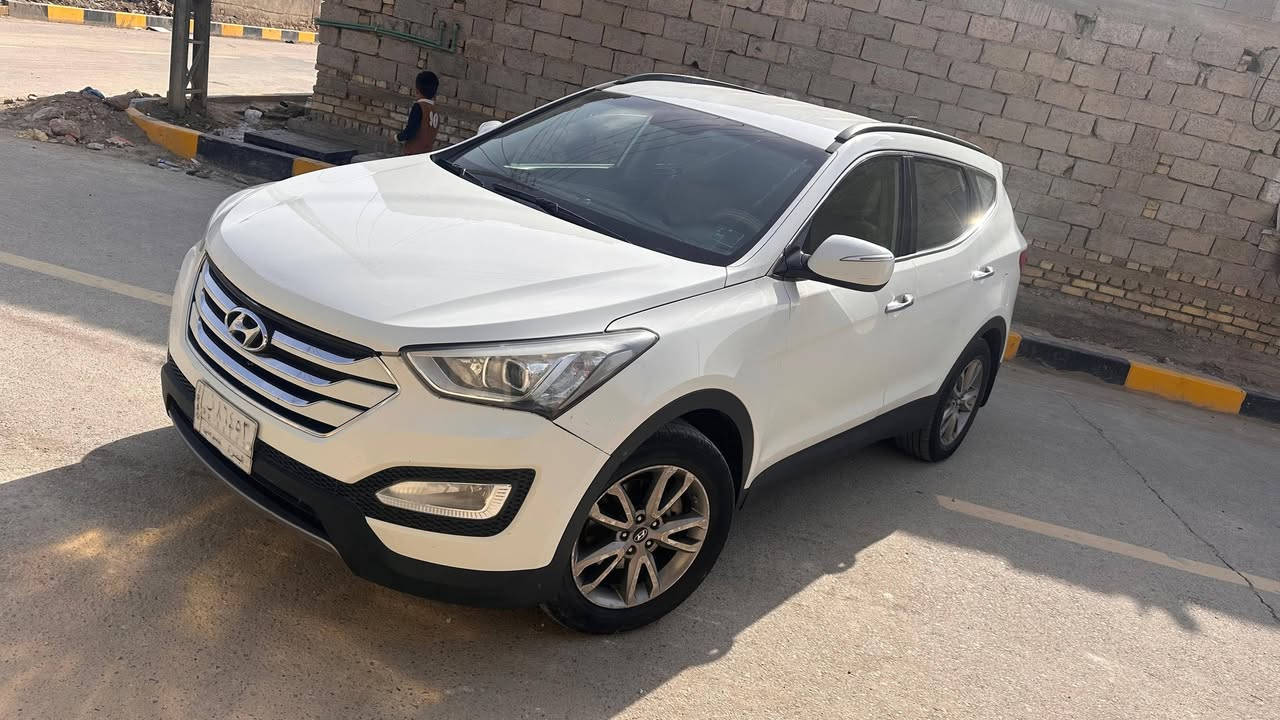 السلام عليكم 
سنتافي 2014 خليجي بإسمي كفاله عامه من صبغ وتبديل 
مكينة 6 
 7 راكب 
تايرات حداديه تبريد باتري مكينه كير كله جديد وسيارة على وضع شركه 
سعر ١٦٩ وبيها مجال بسيط 
ماشية 210 
مكان ناصرية مكلف بالنشر
للاستفسار ***********
