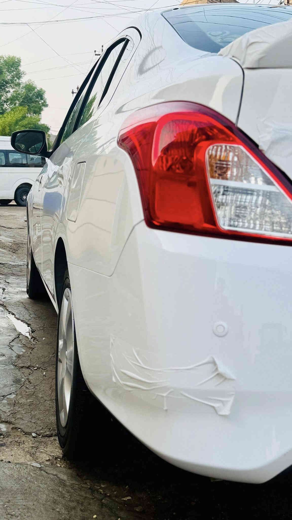 سني موديل 2025 رقم اربيل 
مكفوله كفاله عامه بدون بارد بدون صبغ بدون تبديل بدون خلل مصنعي بدون دبل كود 
تحكم،  شاشه،  كامره ،حساس خلفي ،اشاير بالمري ، قطعتين تبريد ، جام اربعه كهرباء 

مكاني / بغداد الدوره 
السعر / 126 وبيه مجال 
***********
***********
