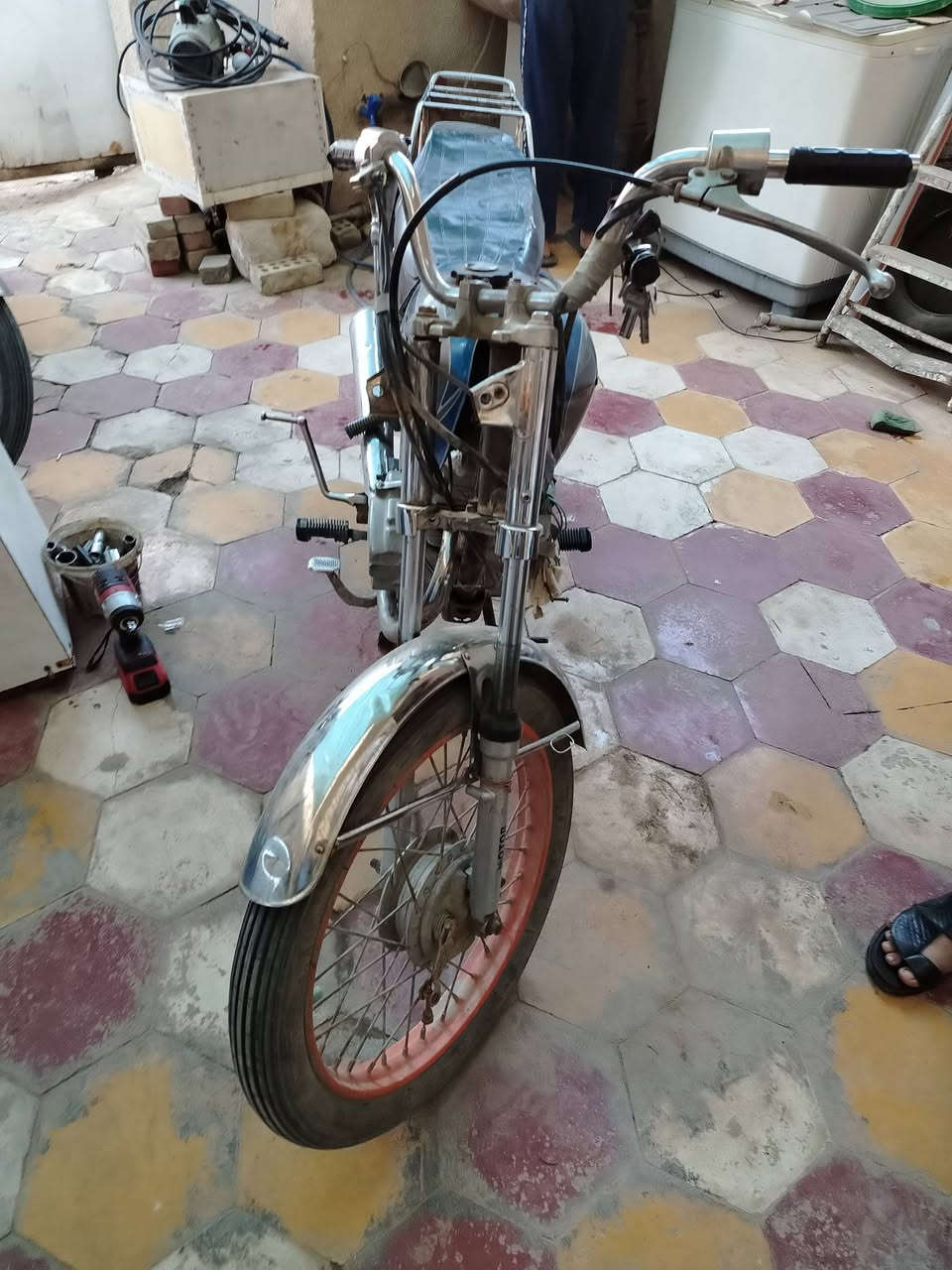 من رخصت الأدمن للبيع دراجه خمسه كير أوراق أصولي السعر225  للاستفسار *********** موجوده في كربلاء
