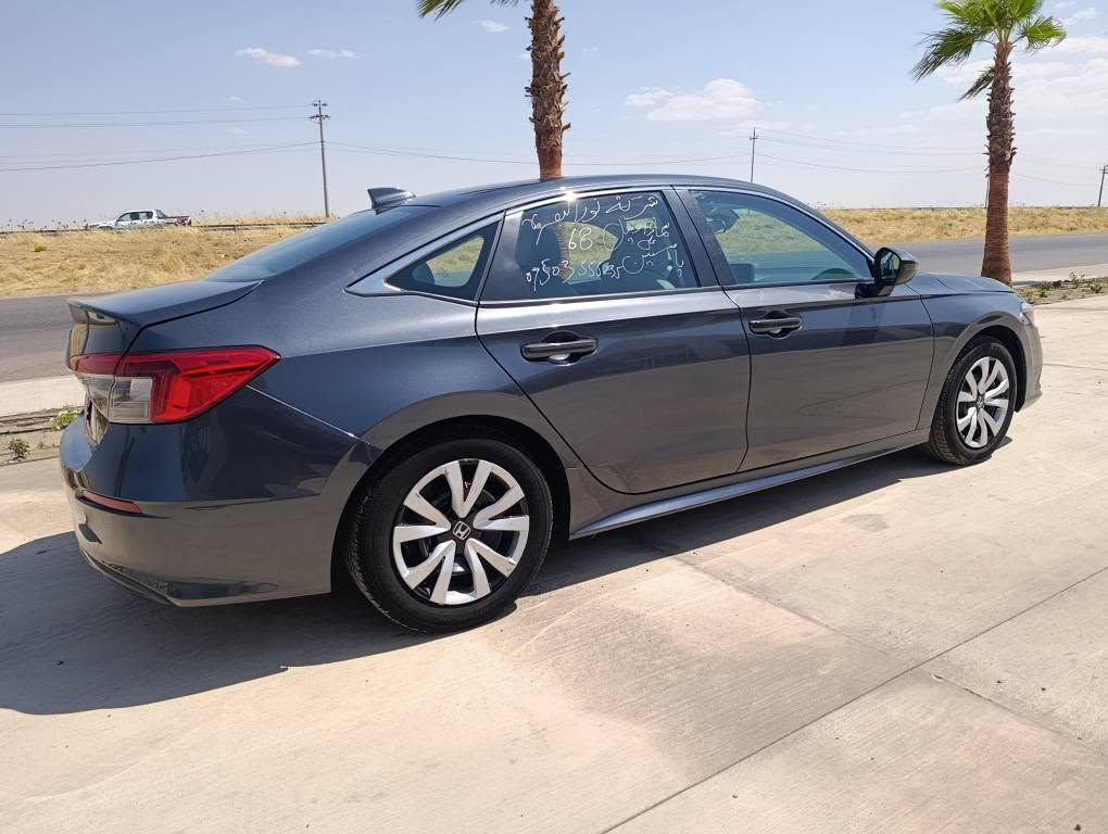 Honda civic 2024
هوندا سفيك
لون نفطي 
سعر 128$ ورقه 
محرك 2.0 المرغوب👌
مواصفات 👇
بصمه
شغال عن بعد
رادار امامي 
تحديد مسار
تحكمات فول 
داخل بيجى لونين
نظام ECON اقتصادي بالبنزين
قيادة ذاتيه + تحديد مسار

3 أنظمة القيادة Eco/ Normal /Sport 

BRAEK HOLD
كامره خلفي
لايتات زينون 
 حادث سيارة : جاملغ امامي  و ربع بوند صبغ  ✋ 
بدون دواخل شرط الفحص 

رقم شاصي 👇 2HGFE2F24RH524536
 

 ايرباك  طاك و مرجع سستم شركه  100/100
بجم كبس شركه رادار و راديترات و حجر بيئه بلادي شركه
تترقم محافظات الاقليم  مدة الترقيم 90 يوم من تاريخ الشراء
سيارة في اربيل شركة نور البصرة
بيع فقط  بدون مراوس✋
شراي يتصل 
***********
*********** أربيل, العراق
