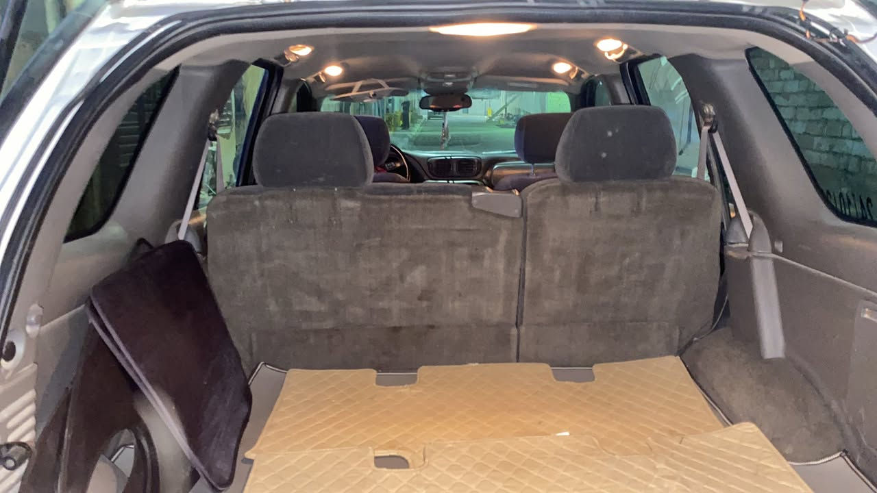 ابلايز البيع مديل 2002 ورارد ياباني معروف سيارة بدون حادث ولاتبديل اي قطعه مجرد شبرضربه تخم تاير حداد 80 في المائة مكينه وكير ابلاد تبريد شغال كهربائيات السيارة كل شغال السيارة بسمي مشروع وطني مكان السيارة بصرة الاتصال على الرقم *********** السعر 115
