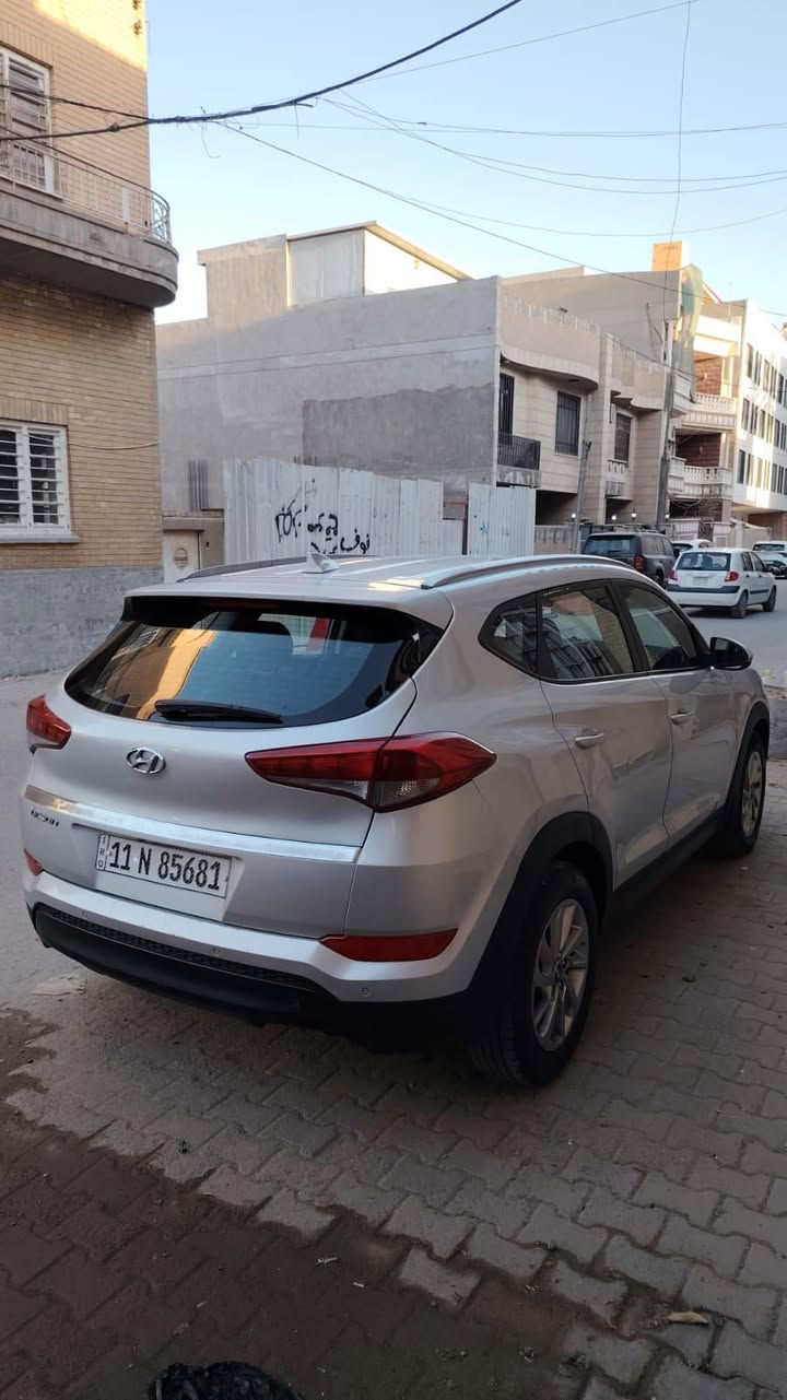 توسان موديل 2018محرك 2400  ضرر بنيد بدون دواخل وجنطه  مواصفات شاشه كامره تحكم ستيرن نضام ايكو اشاير بلمري السعر 149 وبيه مجال 
للستفسار  سونار مرفق ***********
