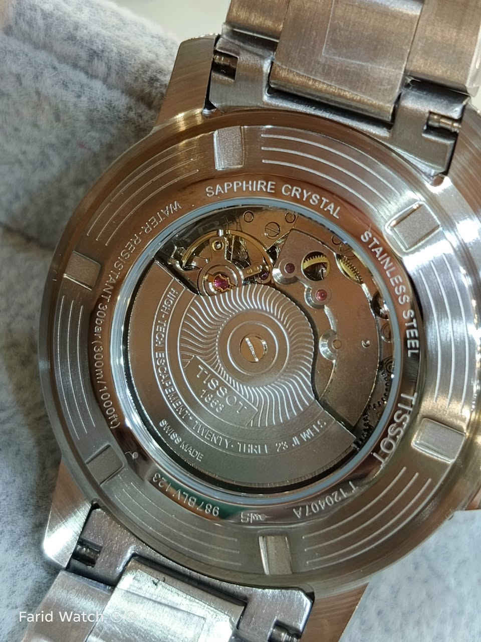 تيسوت .. Tissot اتوماتيك 
استيراد .. خاص مواصفات سويسريه
متوفر : لون مينه أسود وازرق 
المواصفات :
ساعه ستانلس ستيل .. قفل بحري 
رنگ دوار .. ارقام لمينوس زجاج ضد 
الخدش .. ماكنه 25 حجر كريم 
القطر : 43 m
السعر : 135 $  توصيل مجاني 
التواصل : 
خاص ( ماسنجر ) 
او … واتساب ***********

#البصراوي 
#للساعات
#اختيارك 
#الامثل
