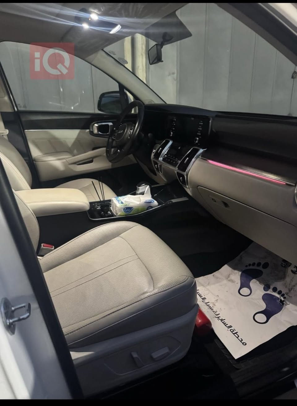 السلام عليكم عيني سورنتوا موديل 2023 فول مواصفات 4 سلندر محرك 2500 تيربوا سياره وارد خليجي مكفوله عدا بارد بالجنطه 4 اصابع ماشيه 39000 رايدها 26500 و بيها مجال بسيط  للاتصال  ***********
