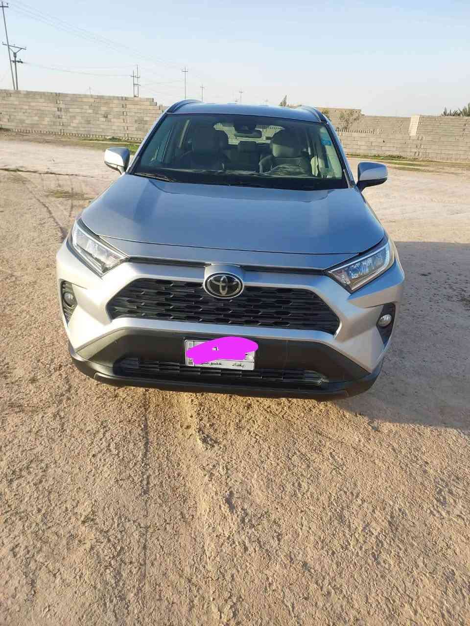 سلام عليكم.....للبيع سياره راف فور بنزين موديل ٢٠٢٠  xle قطره صبغ مابيها ماشيه ٦٥ الف ميل ماعدا ضرر بسيط يم قبغ البنزين ومصلح عل بارد وارد كندي رقم بغداد هزه وفحص وسنويه جديده وباسمي وسعرها ٢٤٥$ وبيها مجال بسيط وموجوده بديالى وللاستفسار اكثر الاتصال على هذا الرقم ***********
