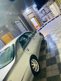 بصره • محرك تيربو • فتحة سقف جلد