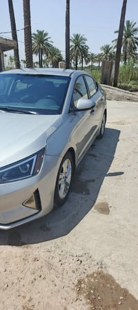 للبيع النترا موديل 2020 وارد أمريكي رقم بغداد بسمي سيارة جديدة كير ATم...