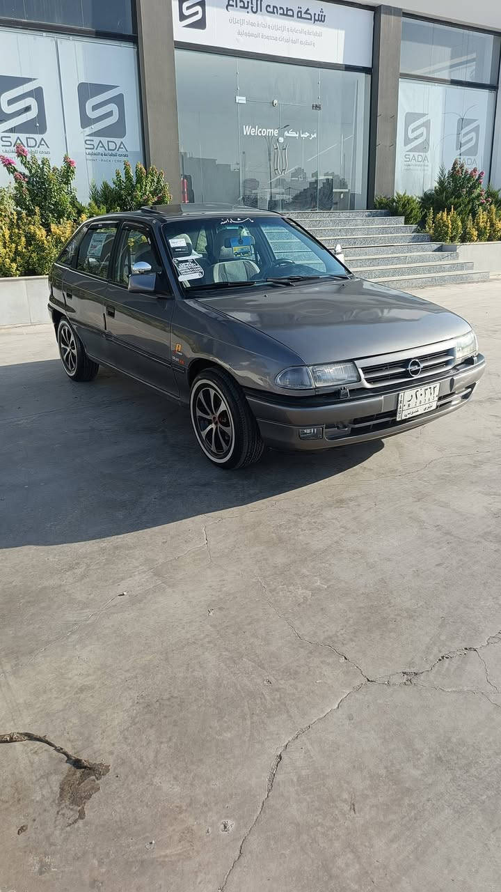 استرا حجم 18 💪موديل 92🚗
رقم الماني سنوية عظم سيارة بسمي شرط تحويل فقط🚗 
    كابون بنزين ماستر  ⛽
محرك وكير🕹💪 شرط✈️
جمات كهربا بور قيش عريض سلايت طخم جديد🚗 بتري جديد
🚗 صبغ عام جمالية فقط  🚗 مكان سيارة🚗 تلكيف سعر  🚗
 شراي خابر 
***********   ☎
***********   ☎
