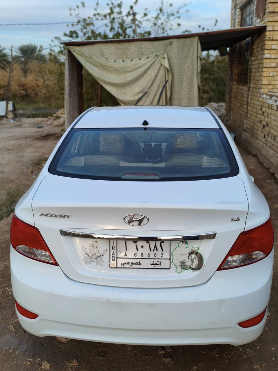 السلام عليكم 
للبيع 
اكسنت 2016
فول مواصفات فتحه 
تحكم سيتيرن 
تبريد ثلج 
سياره جاهزه 
مكفوله عده  بارد قليل 
تخم تاير نظاف 
سياره احله من الصوره 
السعر 115وبيه مجال 
التواصل اتصال على رقم 
***********
مكانه ديوانيه شاميه
