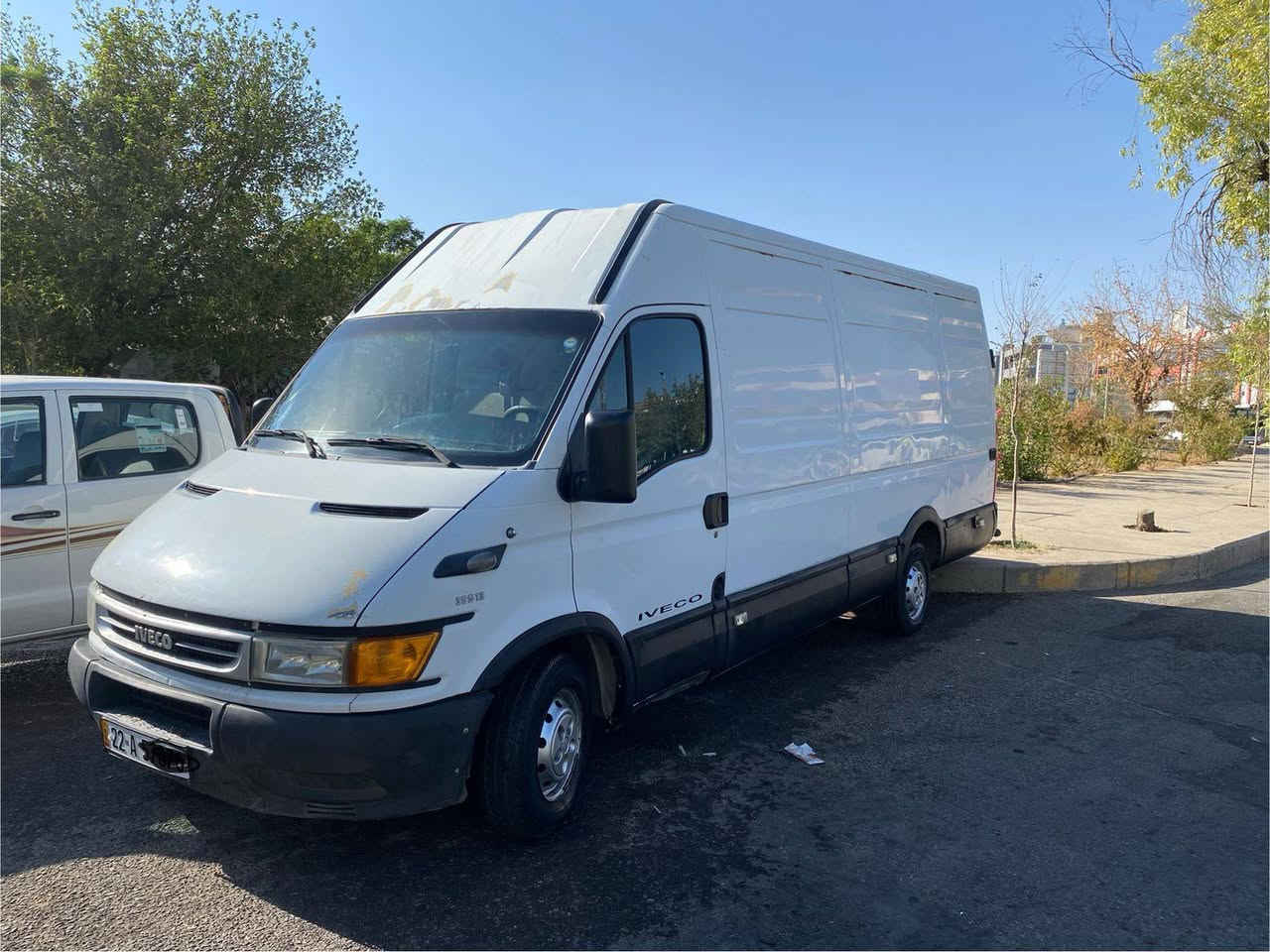 ئیڤیکۆ دایلی مۆدیل 2006
گێرو ماکینەی ١٠٤
 ئۆتۆیال ٤ بتسۆنی
 پەمپو نۆزڵ سوپەری ٧ گێڕە 
سەیارەکە ڕەقەموو سەنەوی تازەیە تا ٢٠٣٠ 

سعر لە کۆمێنت داوابکە ڕاستەخۆ بۆت دیت 📩 

بۆیاخی نیەو کامل تەعمیرە 
بۆدی دواوەی ٤.٥ م درێژە ١٩٥ سانتیم بەرزە ١٨٠ سانتیم پانە 

ژمارەی خاوەنی 
***********
