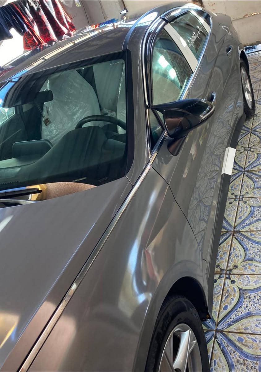 السلام عليكم سوناتا للبيع موديل 2023 الرقم بصره وارد امريكي معوقين وكاله عامه بأسم المشتري المواصفات/ كامره خلفيه/ تحكم على المنحدرات/كامره360/شاشه/مراقبه النقطه العمياء/التحكم التلقائي في درجه الحراره/نضام بدء التشغيل/نضام فرمله الطوارىء/وساده هوائيه/ مصابيح زنون اماميه/مصابيح اماميه LED/عرض المعلومات على الزجاج الامامي/تدفئه مقود القياده/لوحه قياده رقميه/ابل كار بلي/12وسائد هوائيه/رادار/شاحن لاسلكي/سبورت/تقليل وقود/تثبيت سرعه/قياده ذاتيه/ اربع انضمه قياده/ المحرك2500المرغوب/كير ثمن نمر اي تي المرغوب/كير دكم /الحادث مالتها جاملغ مبدل ومصبوغ ولبنيد بي بارد مصبوغ مابيها ضرر داخلي الدواخل كلها سليمه وتخم تايرات جدد السعر 175بيها مجال العنوان بصره ابو الخصيب الرقم ***********
