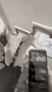 السلام عليكم كادر صبغ داخلي وخارجي تصليح طلس جاهز كادر متكامل التصال ***********
