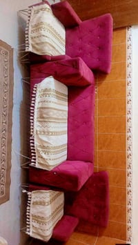 كنب ٤ مقاعد • نضيف • مستعجله