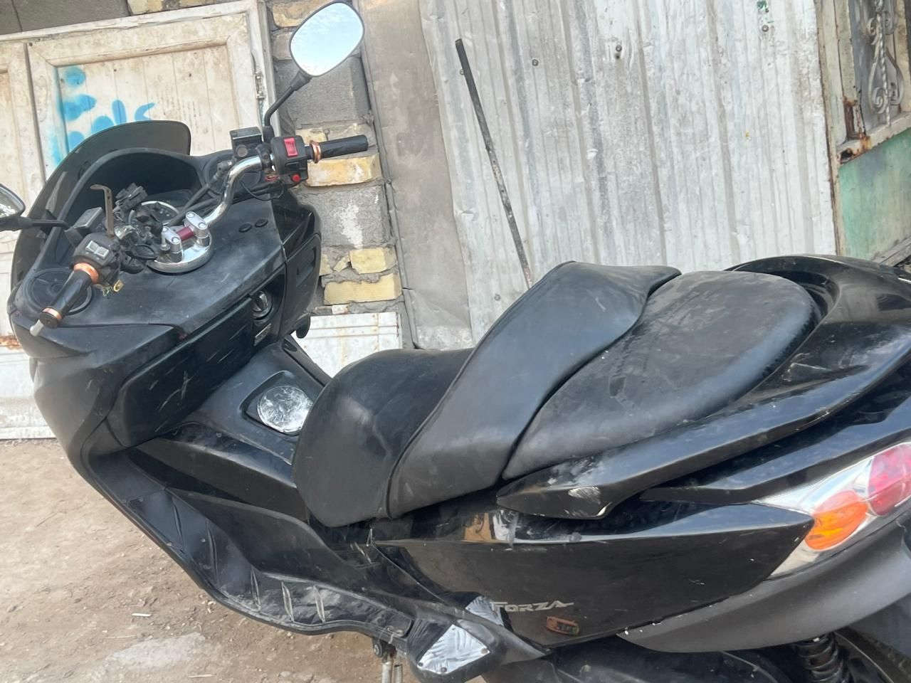 دراجه فورسه صفر 10 للبيع العنوان بغداد. مدينه الصدر قطاع 7 مكلف بنشر شغل وطلع كل شي مابيه أوراق كامله واصل لرقم تروح ت قم بيدك +*********** متوفر
