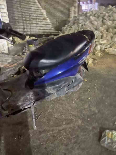 للبيع نثيه 110 ياباني الدراجه خير من الله وتجفيت جديد بس نقصها فيلس يرادلها بسسس غير هاي ميرادلها شي تجي تفحص وتشوف بعينك غراضها كامله موضح بلفيديو. 

السعر300 مجال بسيط للشراي مكاني بغداد الثعالبة 

*********** اتصال فقط

*********** واتساب فقط. 

ملاحضه الدراجه وصخه تعرفون بالمطر
