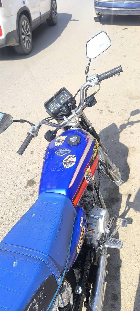 ماطور بارت99999الاصلي نضيف محدث غراضو جديده تحريكه معدل السعر350الشراي يتصل *********** المكان ايمن يم الدوره مال تموز
