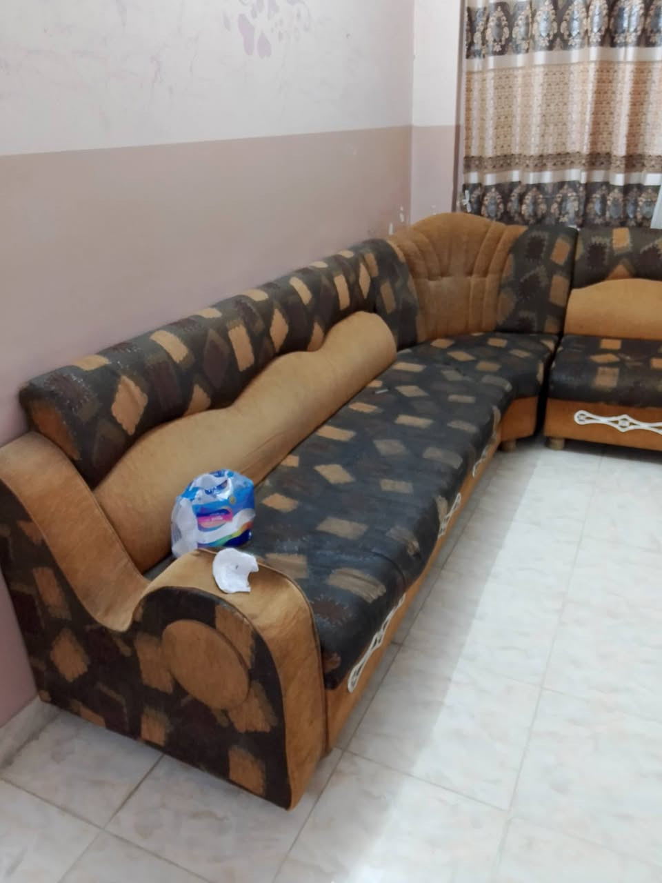 ديوان 14 متر نضيف
المكان شقق الخضراء 230 بي مجال


**إذا كنت صاحب هذا الإعلان وتريد حذفه لأي سبب، رجاءا أرسل رسالة إلى الدعم الفني**