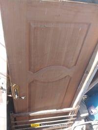 باب حديد • باب خشب • مكاني نادر الثالثة