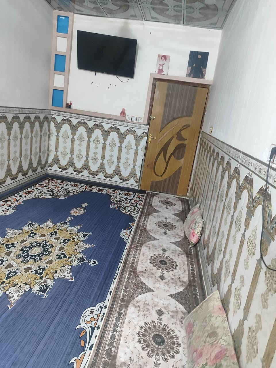 تنزيلات بسبب الامطار
بيت للبيع المساحه 60م غرفه وصاله ومطبخ وصحيات وستقبال السعر 20مليون مراجعة مكتب  الخزعلي للعقار ***********
