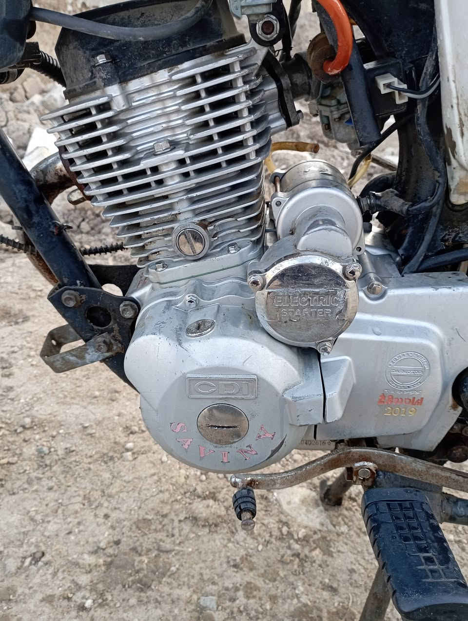 السلام عليكم دراجه سيفان للبيع موديل 19 اوراق دراجه نضيفه السعر 350وبيه مجال للشراي  المكان الحمزة الغربي ***********
