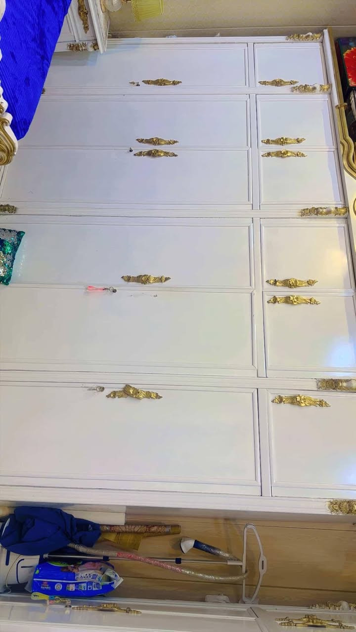 للبيع مكلف بلنشر
***********
سعر مليون ونص 
شغل عراقي
