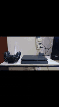 للبيع بلي 4 سلم
ذاكره 500
جهاز نضيف حيل 
الملحقات 
2 عدد جوستك 
العاب 2
كيبل hd
كيبل شحن جوستك 
قاعده شحن جوستك 
السعر 275
رقمي للتواصل 
***********
