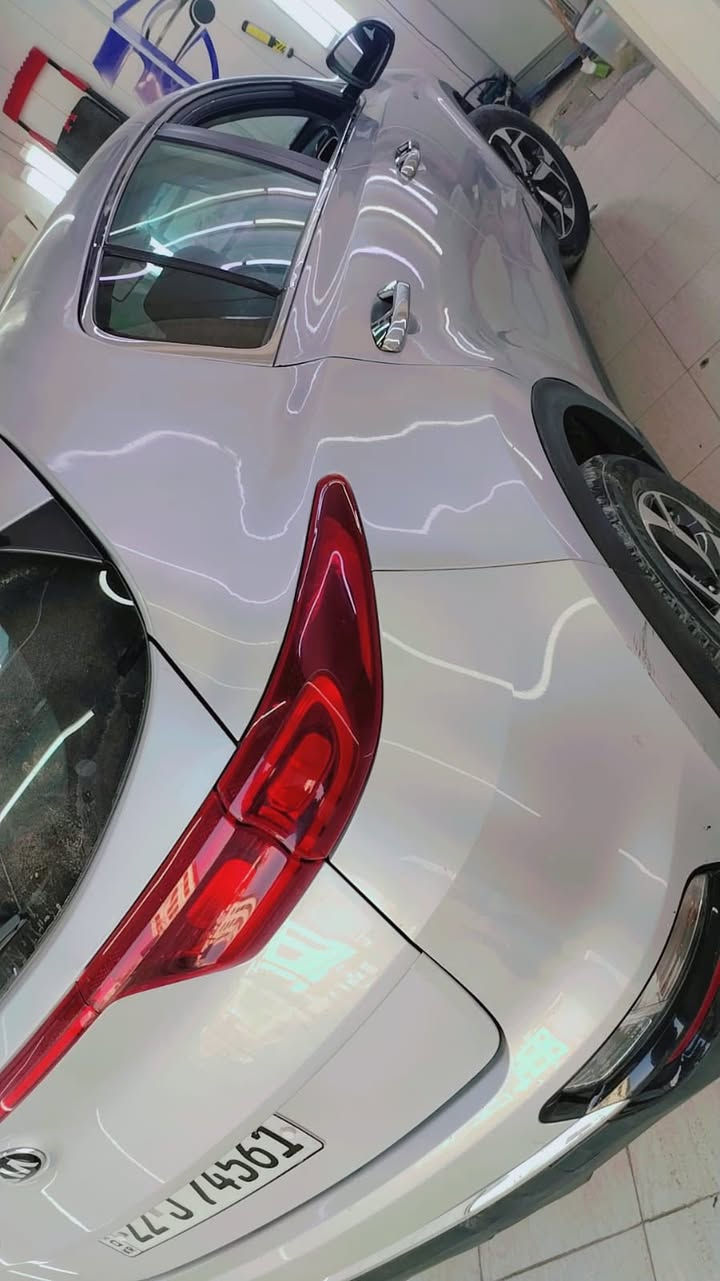 …
🔻

كيا سبورتج. 
موديل :2021  
ماشيه 70,000
المواصفات 
دفع رباعي + ثنائي 
شاشه كبيره 
كار بلي 
تبريد شاشه 
قطعتين تبريد 
تحكم ستيرن جهتين 
قياده ذاتيه 
تحديد مسار
ثلاث انضمه قياده 
نضام نزول منحدرات 
رادار توقف 
بدون ايرباك 
جام اوتو 
تبريد ثلج ❄️ 
رقم اربيل تحويل ثاني يوم 
♦️ملاحضه / بجم كبس 
الحادث صبغ جاملغ خلفي فقط 
كير + مكينه شرط الكفاله 
 
للستفسار اكثر /***********📞
العنوان / بغداد -زيونه 📍
