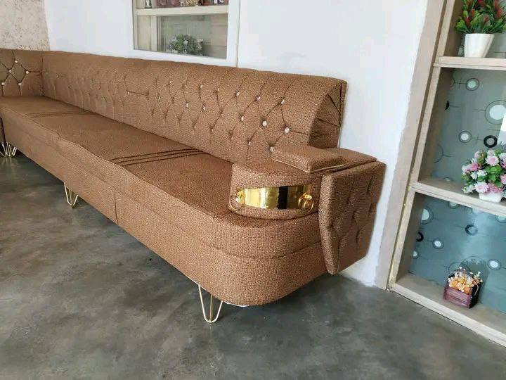 عرض خاص على ديوان عشر مقاعد توصيل بغداد جميع المحافظات مع ضمان كوشات هديه يوصل اي اختلاف عن صوره يرجع وتدللون اي موديل داخل منشور سعرها عشر مقاعد 330الف فقط حجز خاص


**إذا كنت صاحب هذا الإعلان وتريد حذفه لأي سبب، رجاءا أرسل رسالة إلى الدعم الفني**