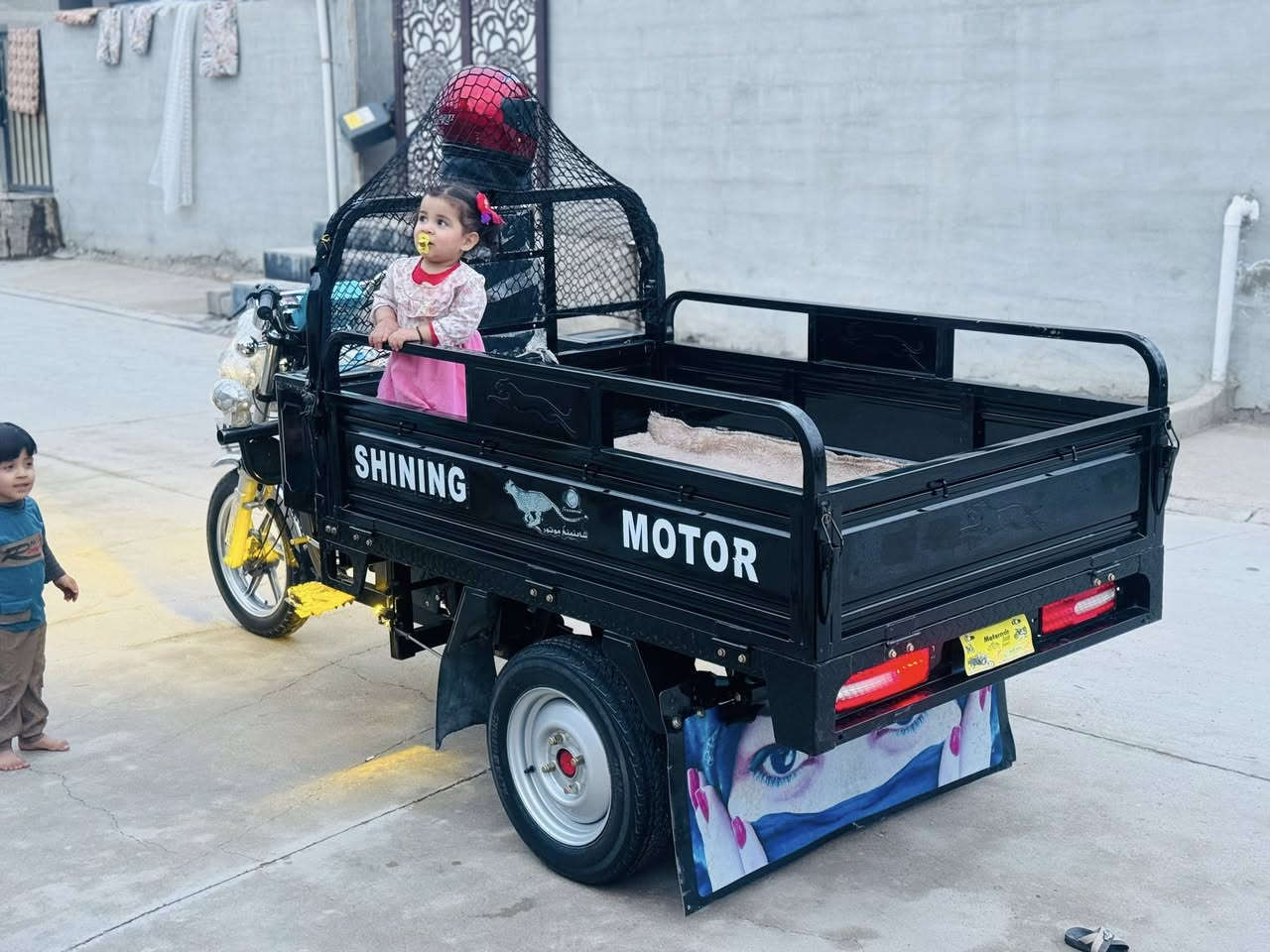 للبيع ستوته موديل ٢٥ بدون منفيس كلها بلاد ستوته صفر مال جناي سعر مليونين وميه


**إذا كنت صاحب هذا الإعلان وتريد حذفه لأي سبب، رجاءا أرسل رسالة إلى الدعم الفني**