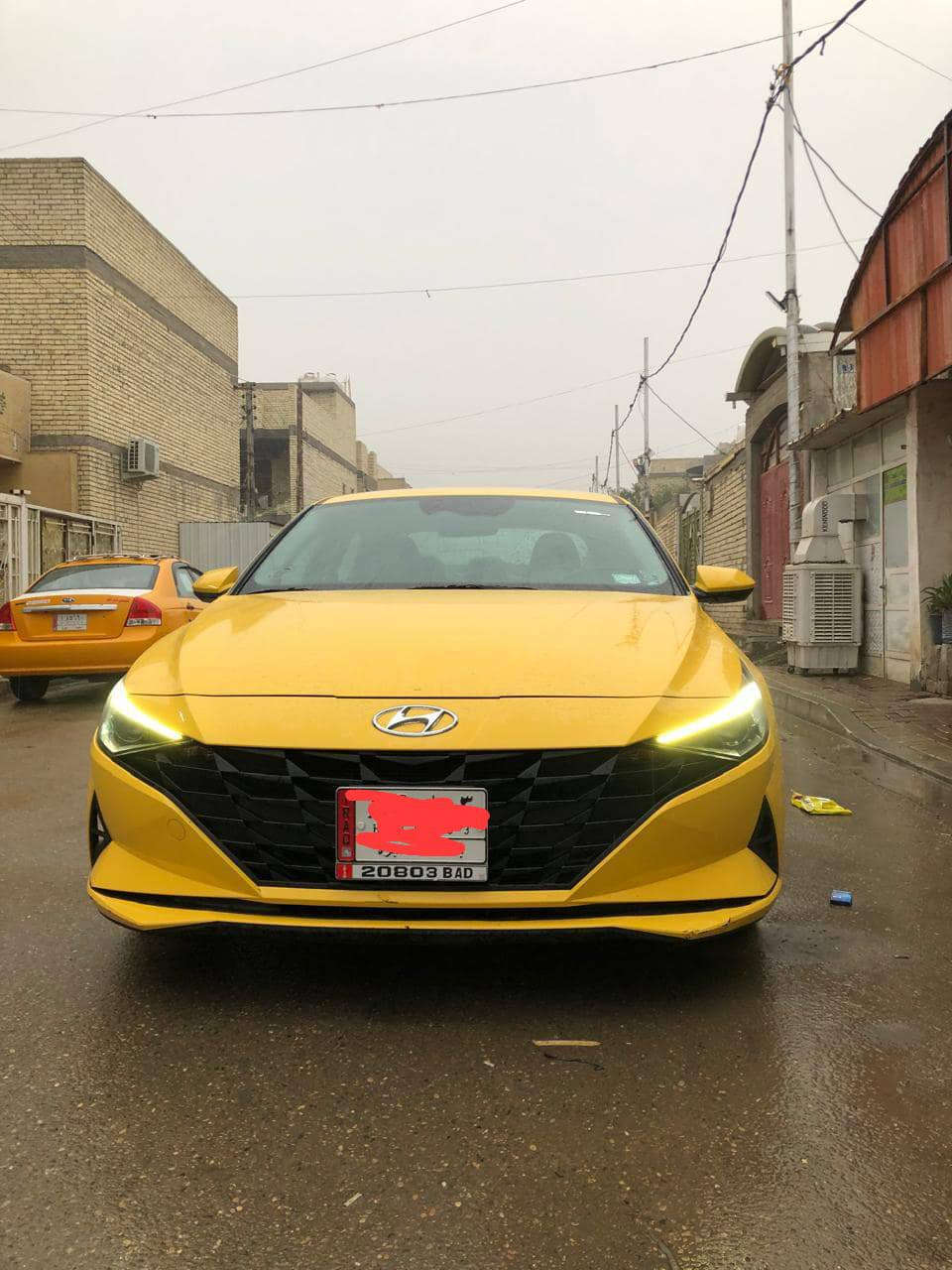 سلام عليكم لانتره 21 ماشيه 70 الف فول عده الفتحه محرك 2000 سعر 160 وبيه مجال خابرني وتدلل ***********
