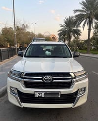 GX.R 2021 V6 فول مواصفات للأخير  كراند تورنك باب اول  حجم المحرك 4000 ...