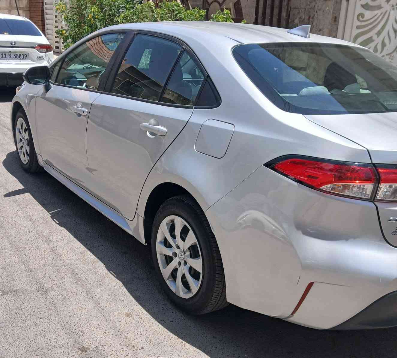 السلام عليكم
كورولا سلفر موديل ٢٠٢٥ وارد امريكي رقم أربيل ماشية ١٠ الاف ميل حادثهة موضح بالصور تبديل بنيد وجاملغ السيارة بصمة داخل لونين بصمة أبواب نقطة عمياء بيهة بعد مواصفات للاستفسار الاتصال على الرقم ***********السعر المطلوب ١٤٠ وبيه مجال
