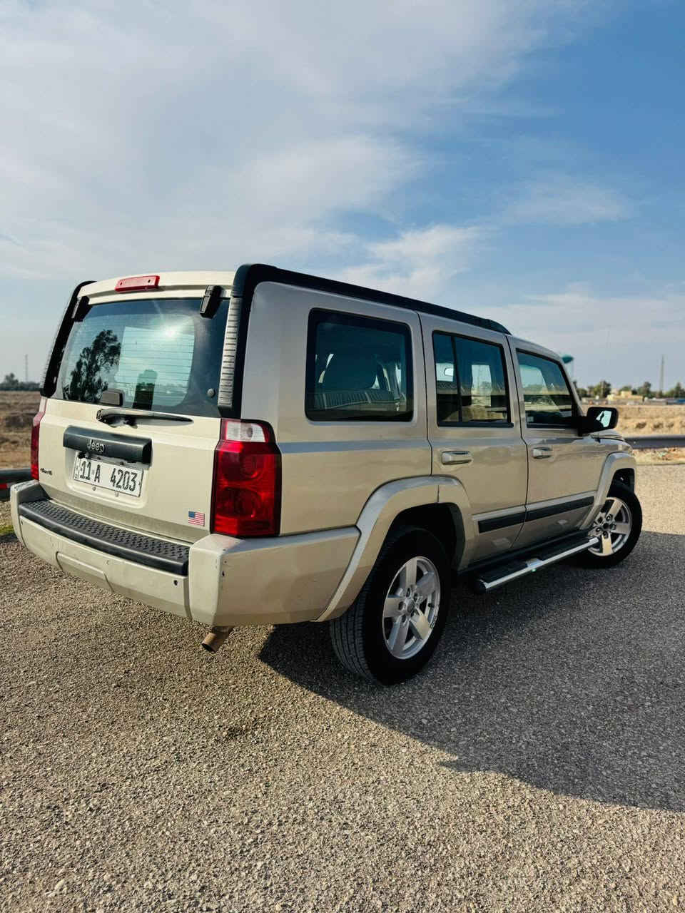 اقره تفاصيل جيب كوماندر 2007
مكينه وكير وصدر تايرات كلها نظيفه 

نظيفه جدا من خارج وداخل

 75$ بيها مجال للشراي سنويه بأسمي مشروع وطني

تراي الك وين ما تريد

***********

واتساب واتصال 

وبسمي بغداد 

شاشه بلوتوث

7 راكب

3 قطع تبريد

ويل كب

كلها شغال

أخذها سونار وين ما تريد

صبغ فقط جوه اليده مال باب الخلفي ومباوك ويه الجاملغ الخلفي 

ملاحظة 
نقص تبريد كمبريسر وراديتر 
مشط ستيرن 

المكان 
محافظة واسط قضاء بدره
