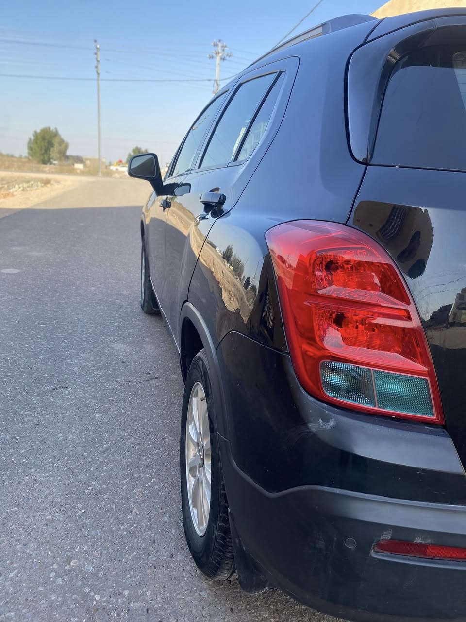 سلام علليكم شوفري ليت تراكس استيشن موديل 15 كير ومحرك كفاله حداديه امامي خلفيه جديده تبريد كله جاهزه ماناقصه برغي سياره حلوه واحلا من الصور بسمي وكاله وتحويل شوكت ميعجبك سعرها ٧٥ وبيها مجال بسيط ***********
