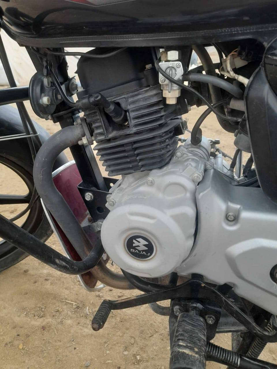 السلام عليكم بوكسر نضافه فول مكفوله مابيه اي نقص كلها شغاله أوراق موجوده السعر مليون ١٠٠ رقمي *********** ومتواجد خاص
