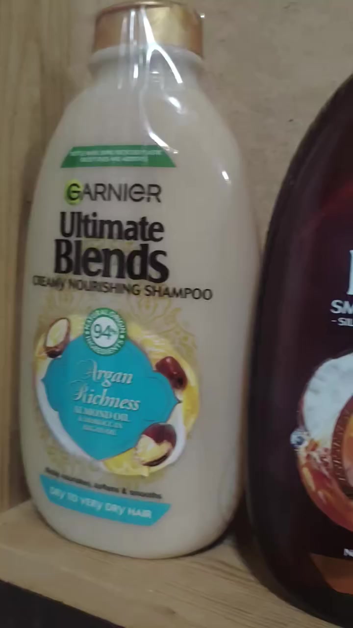 مساء الورد والياسمين على احلى واجمل متابعين صفحة خاتون للجمال ❤️❤️
كل أنواع الشامبوات بهذا الفديو
وكل نوع اكو مكيف مالته هم
وكلها مباشرة من بريطانيا
بضاعة العيد ان شاء تعجبكم
ارفعولي منشور بنات
ولا تنسون ساعة ١٠ ليلا افتح لايف مباشر
واكو هدايا خلال اللايف
ارفعولي منشور بنات اكون ممنونة منكم
احبكم وابوسكم ❤️💋


**إذا كنت صاحب هذا الإعلان وتريد حذفه لأي سبب، رجاءا أرسل رسالة إلى الدعم الفني**